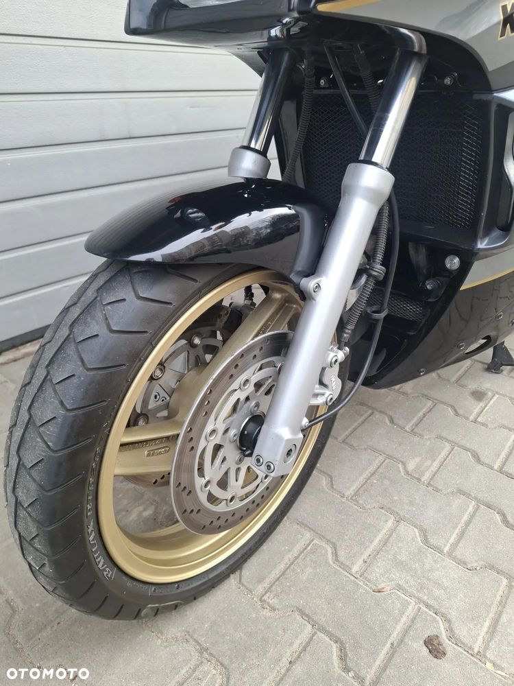 Kawasaki GPZ - 5