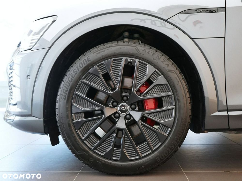 Audi Q8 e-tron - 9