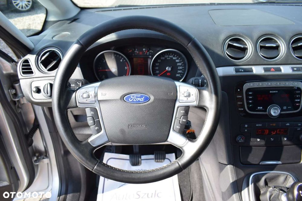 Ford S-Max - 29