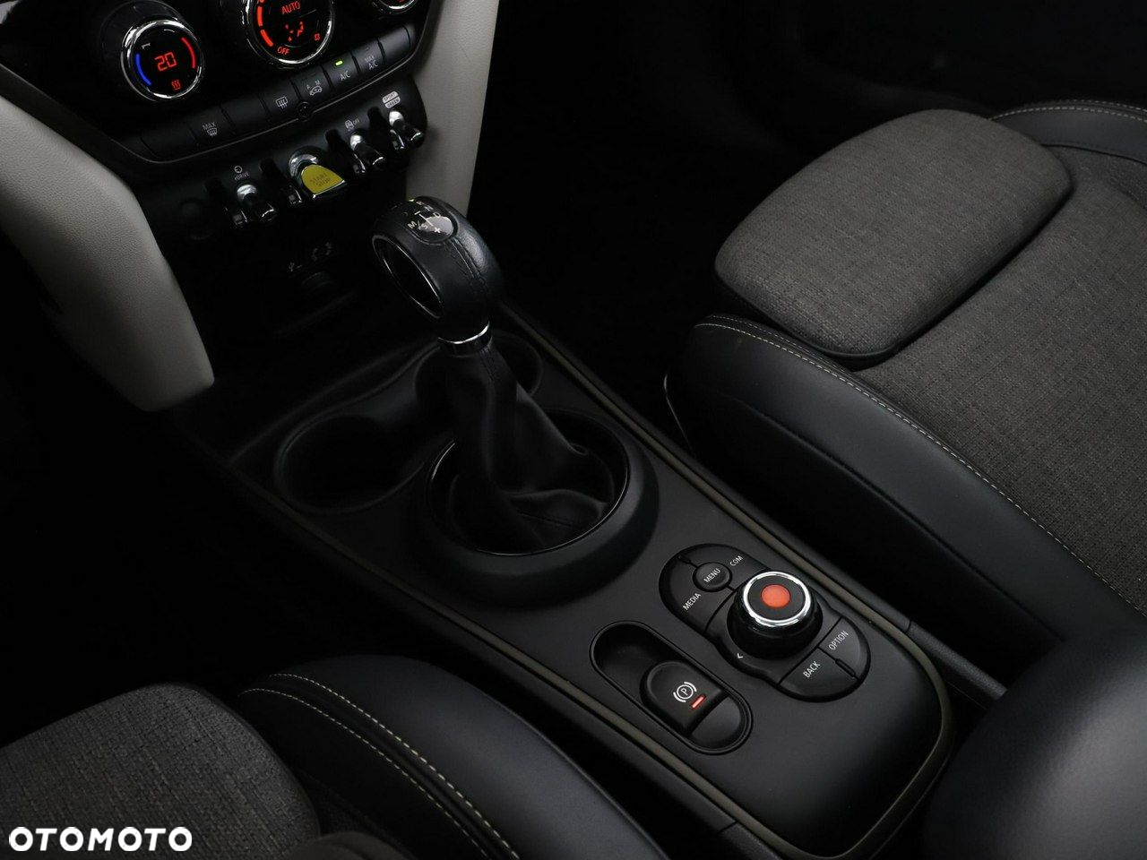 MINI Countryman Cooper S E ALL4 - 30