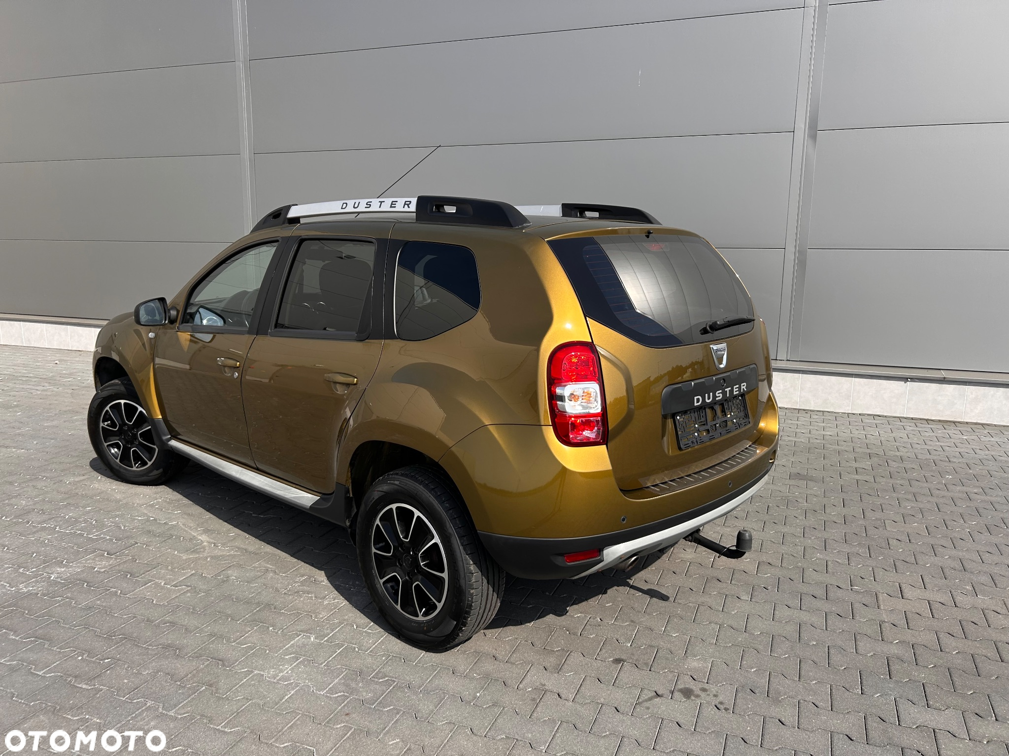 Dacia Duster 1.6 SCe Laureate S&S - 4