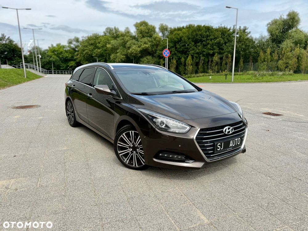 Hyundai i40 1.7 CRDi Premium DCT - 1