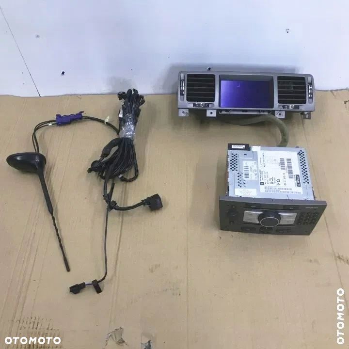 Radio Opel Vectra C Signum dvd nawigacja wyświetlacz antena komplet 13163937 13126514 24461297 - 1