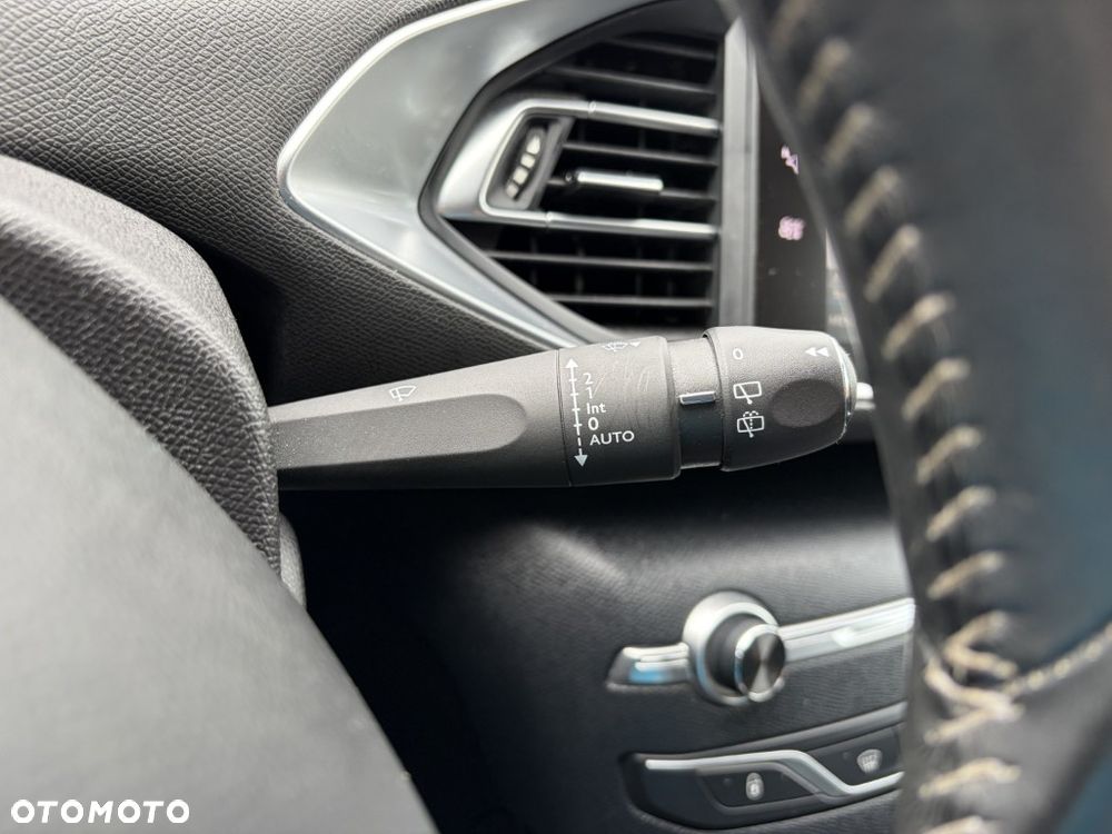 Peugeot 308 - 22