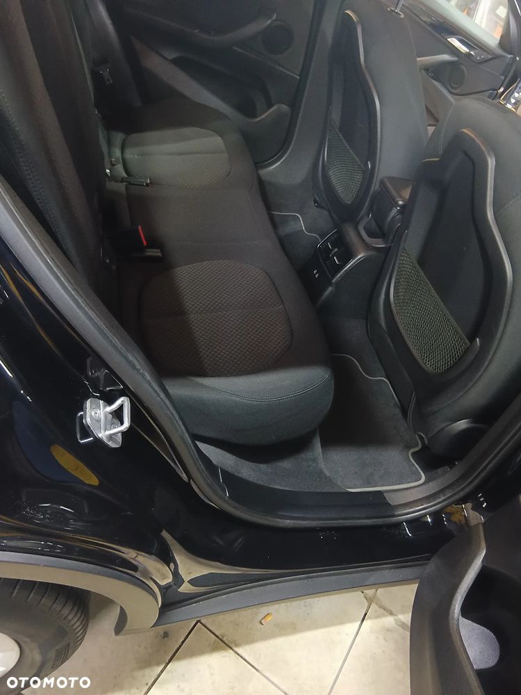 BMW X2 sDrive18i Advantage - 10