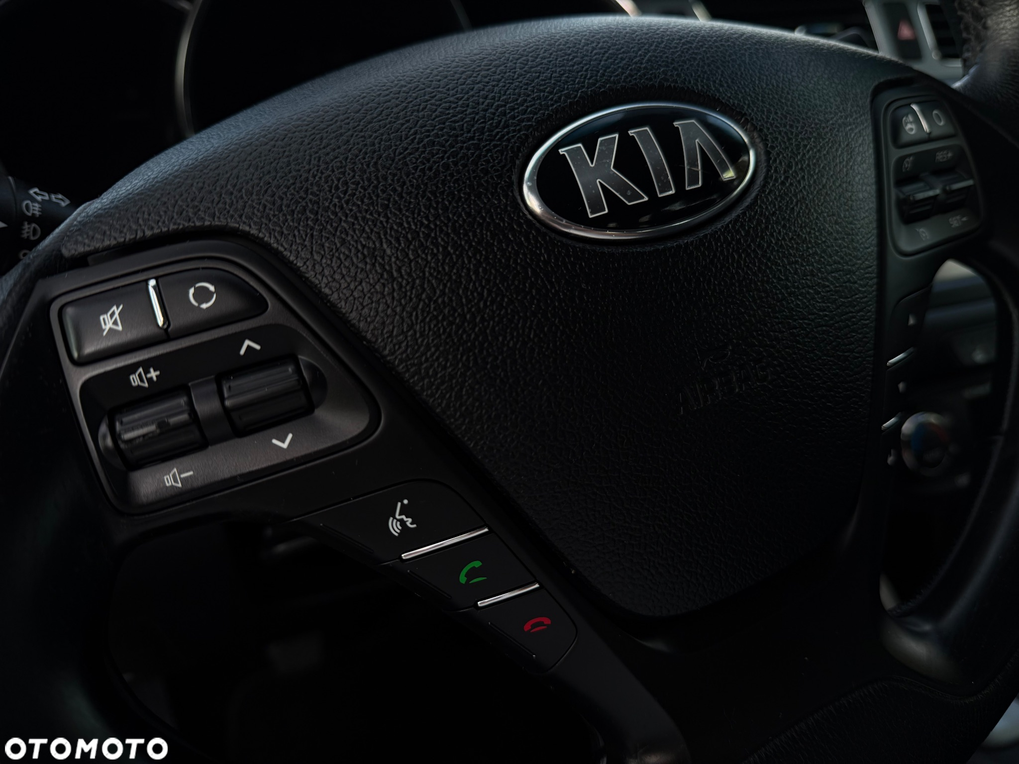 Kia Ceed 1.6 GDI Dream-Team Edition - 11