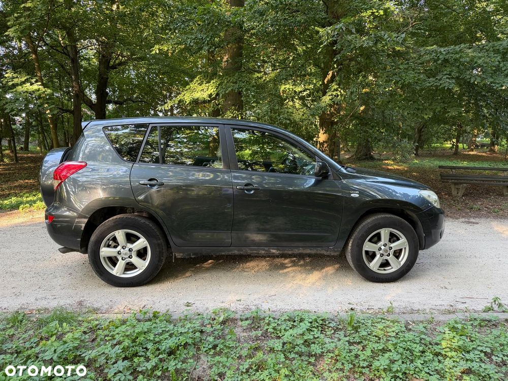 Toyota RAV4 2.2 D-4D 4x4 - 3