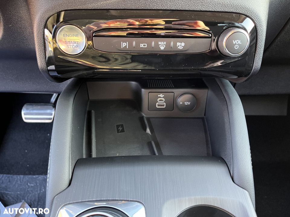 Ford Kuga - 17