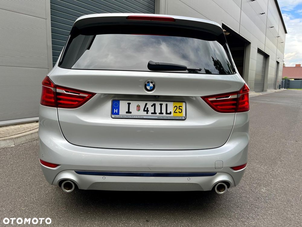 BMW Seria 2 220d Gran Tourer xDrive Sport-Aut Sport Line - 11
