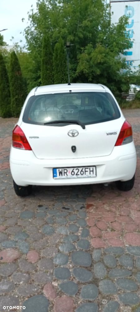 Toyota Yaris - 15