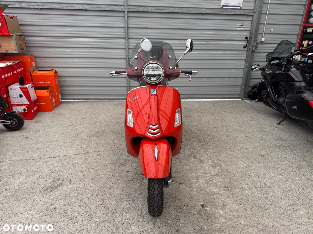 Vespa GTS - 2