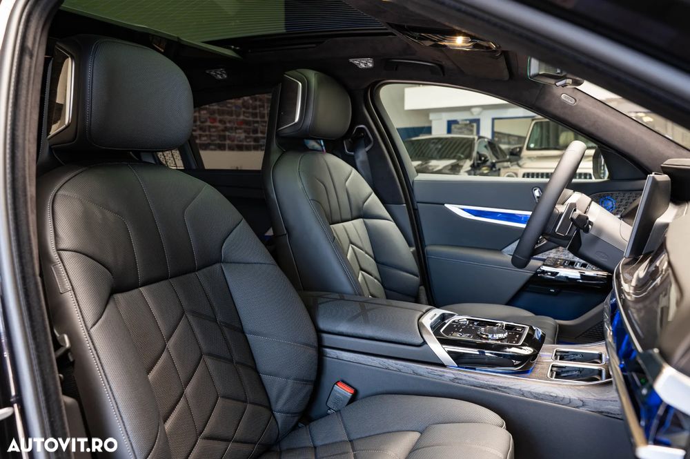 BMW 7 Series 2026 — imagine 10