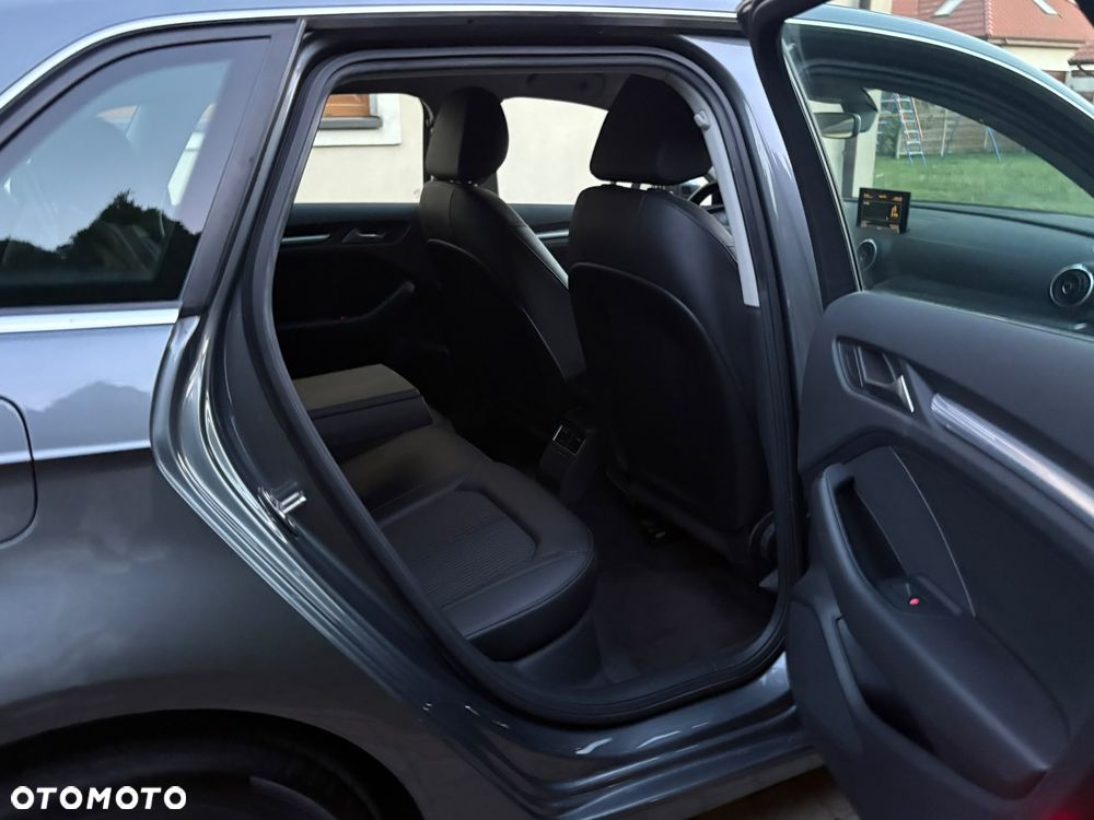 Audi A3 Sportback 2.0 TDI S tronic Ambiente - 16