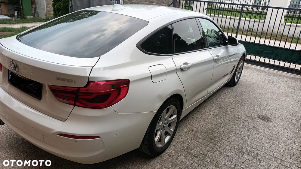 BMW 3GT 320i Advantage - 4