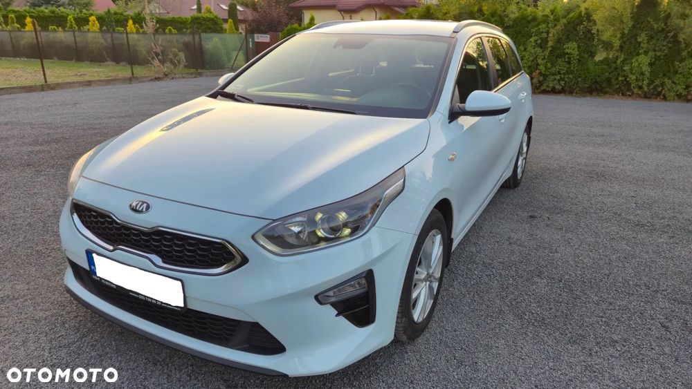 Kia Ceed - 9