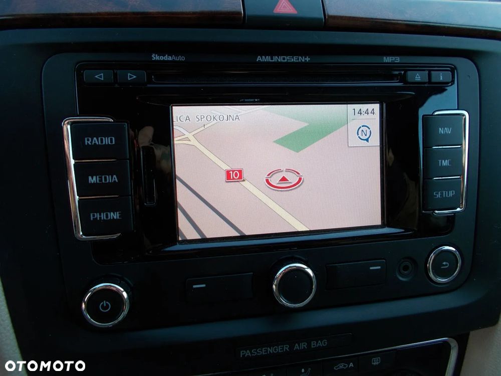 Skoda Superb 2.0 TDI Business DSG - 22