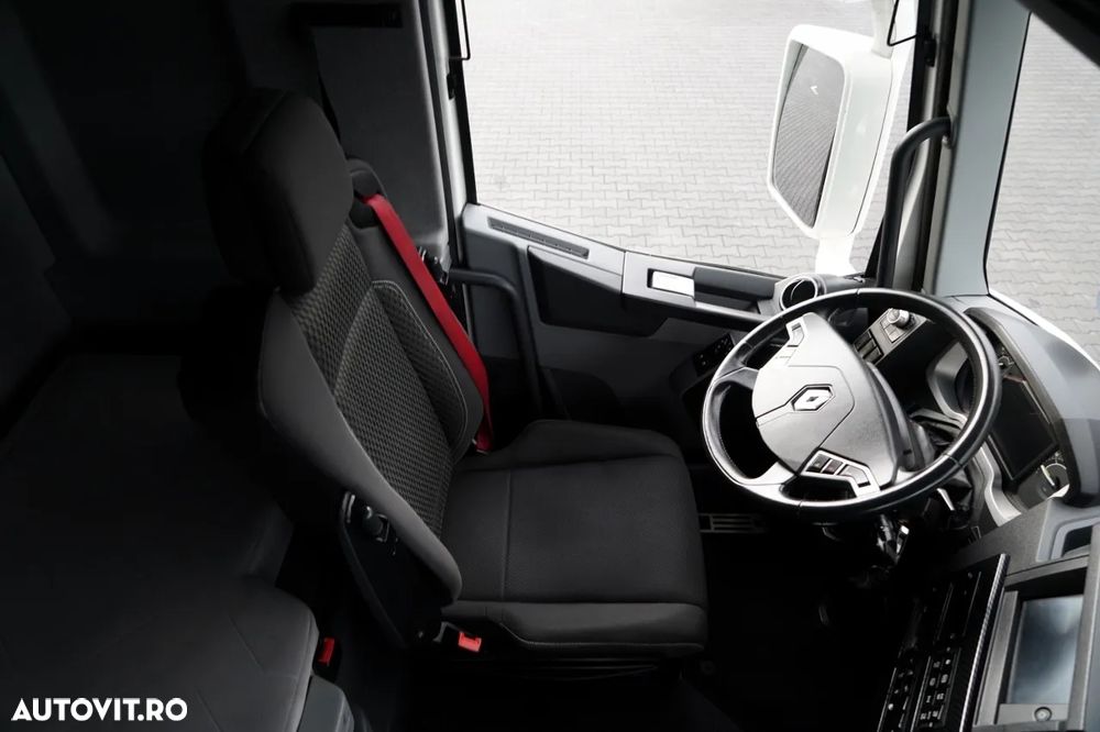 Renault T 440 / 6X2 / SOLO / CORTINĂ 9.5 M / I-PARK COOL / RIDICABIL / JANTE DIN ALIAJ / PUNȚĂ RIDICABILĂ - 27