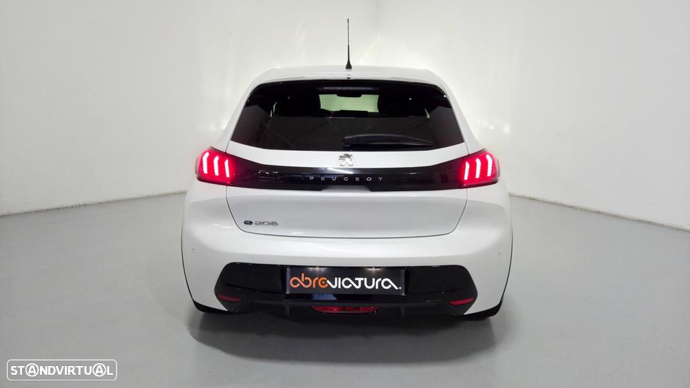 Peugeot e-208 50 kWh Allure - 6