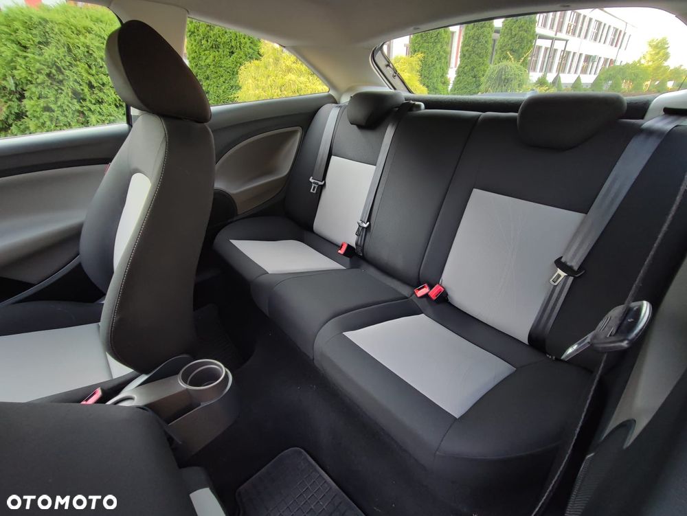 Seat Ibiza SC 1.4 16V Style - 29