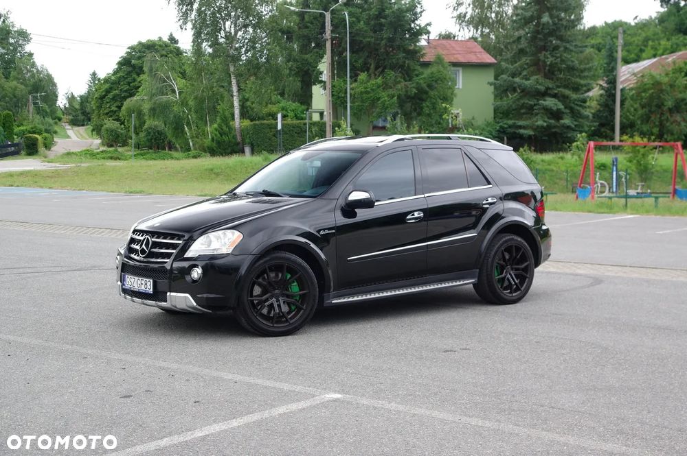 Mercedes-Benz ML 63 AMG 4Matic 7G-TRONIC 10th Anniversary - 11