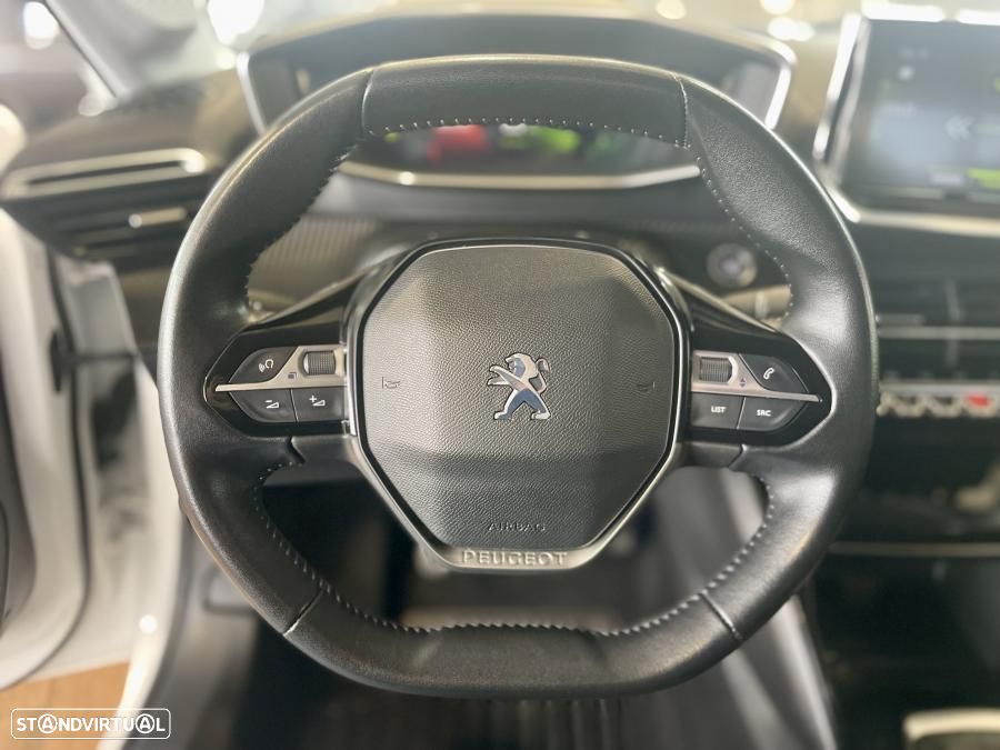 Peugeot 208 1.2 PureTech Allure Pack - 11