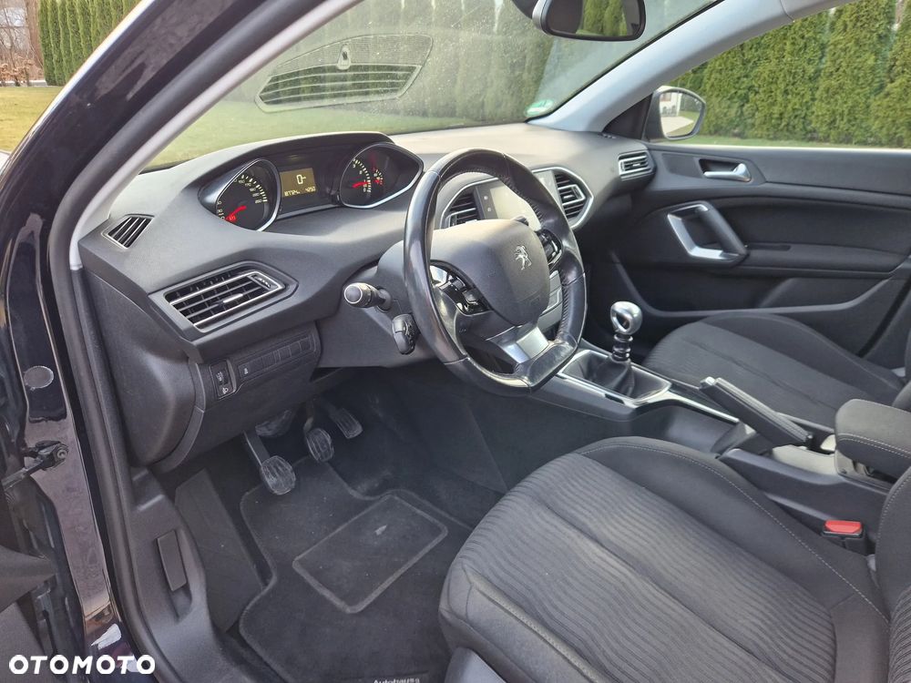 Peugeot 308 125 THP Active - 34