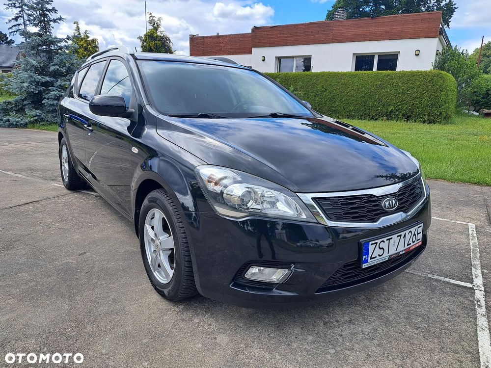 Kia Ceed 1.6 L - 1