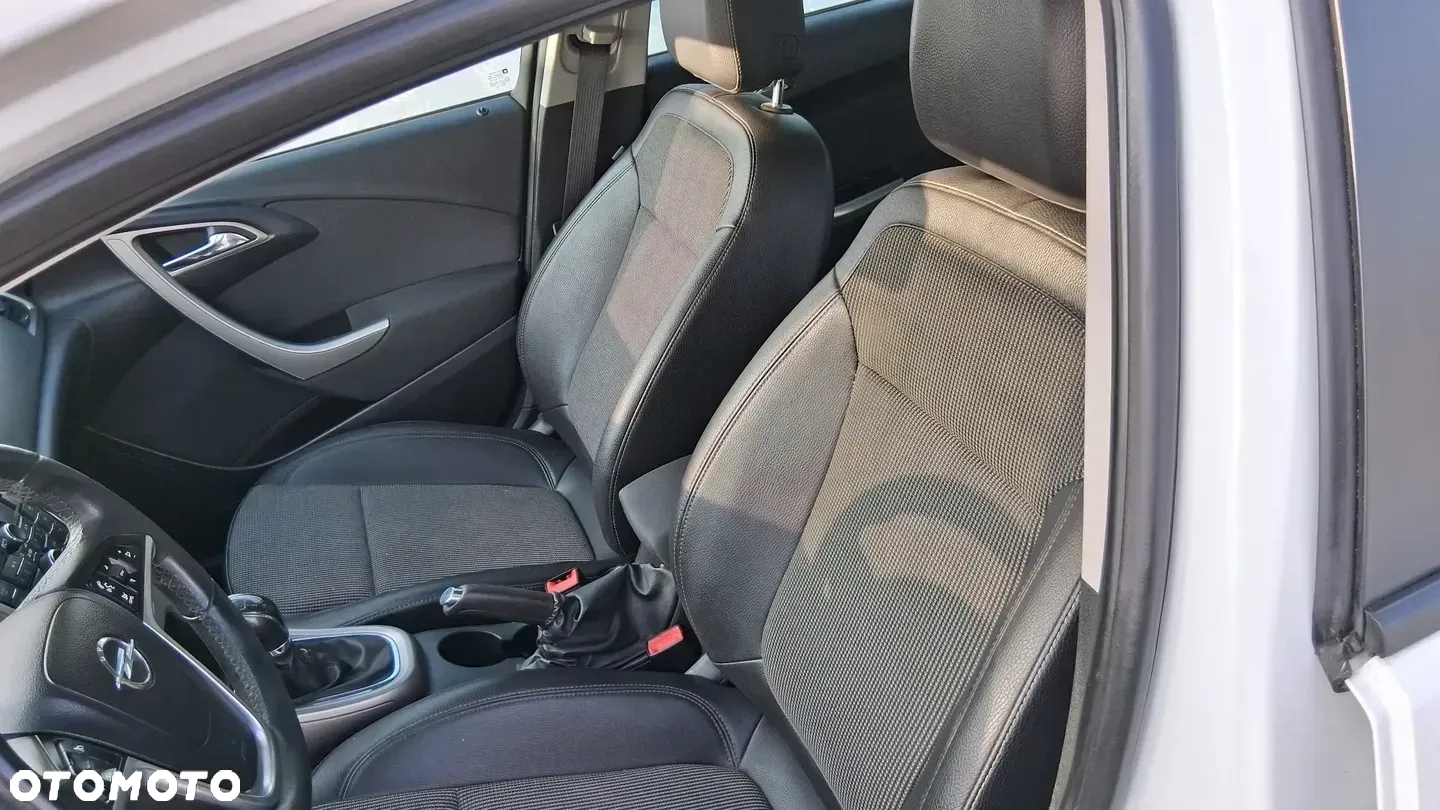 Opel Astra 1.4 Turbo Innovation - 17