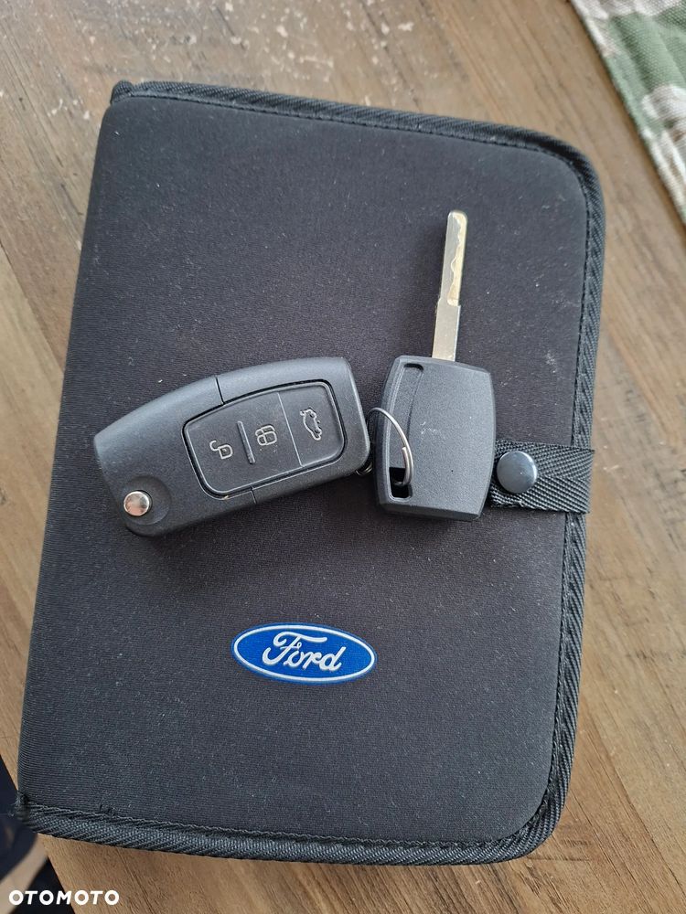 Ford Fiesta - 18