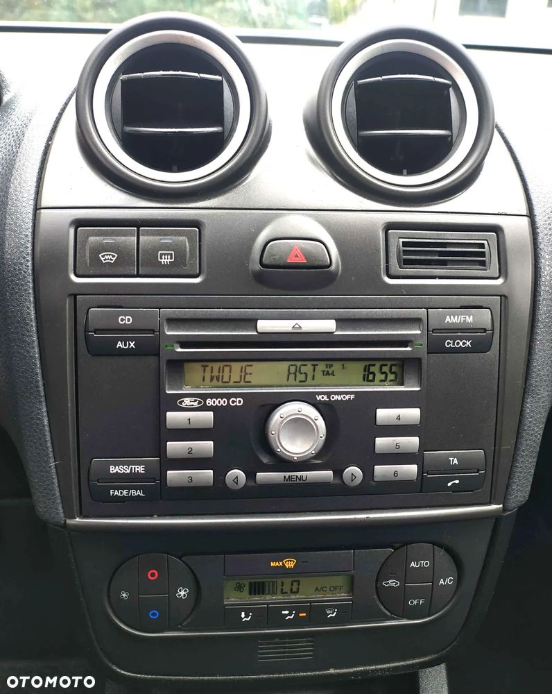 Ford Fiesta 1.3 Ambiente - 9