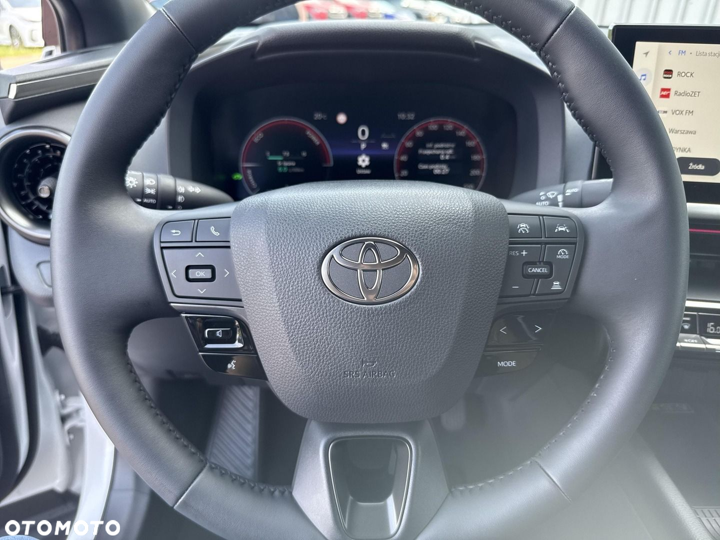 Toyota C-HR - 7