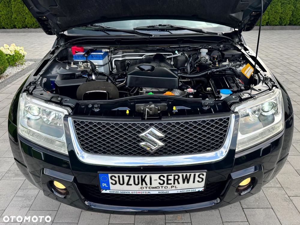 Suzuki Grand Vitara 2.0 De luxe - 18