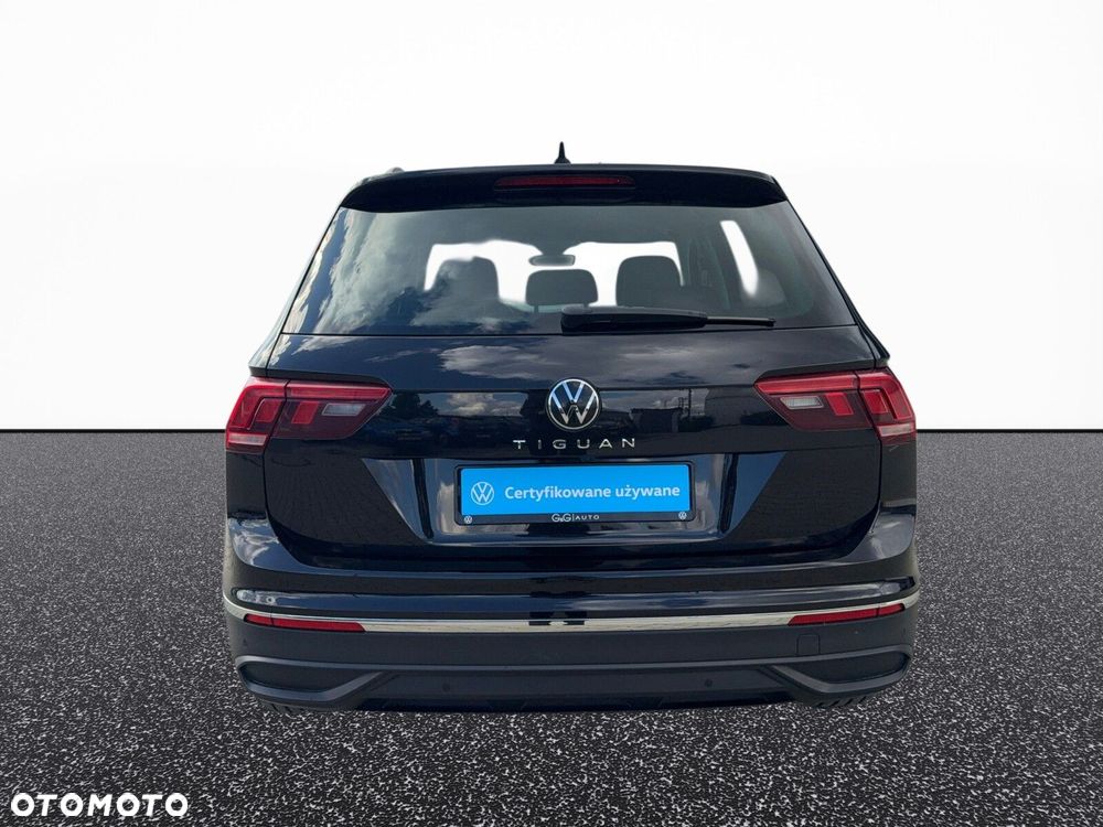 Volkswagen Tiguan - 8
