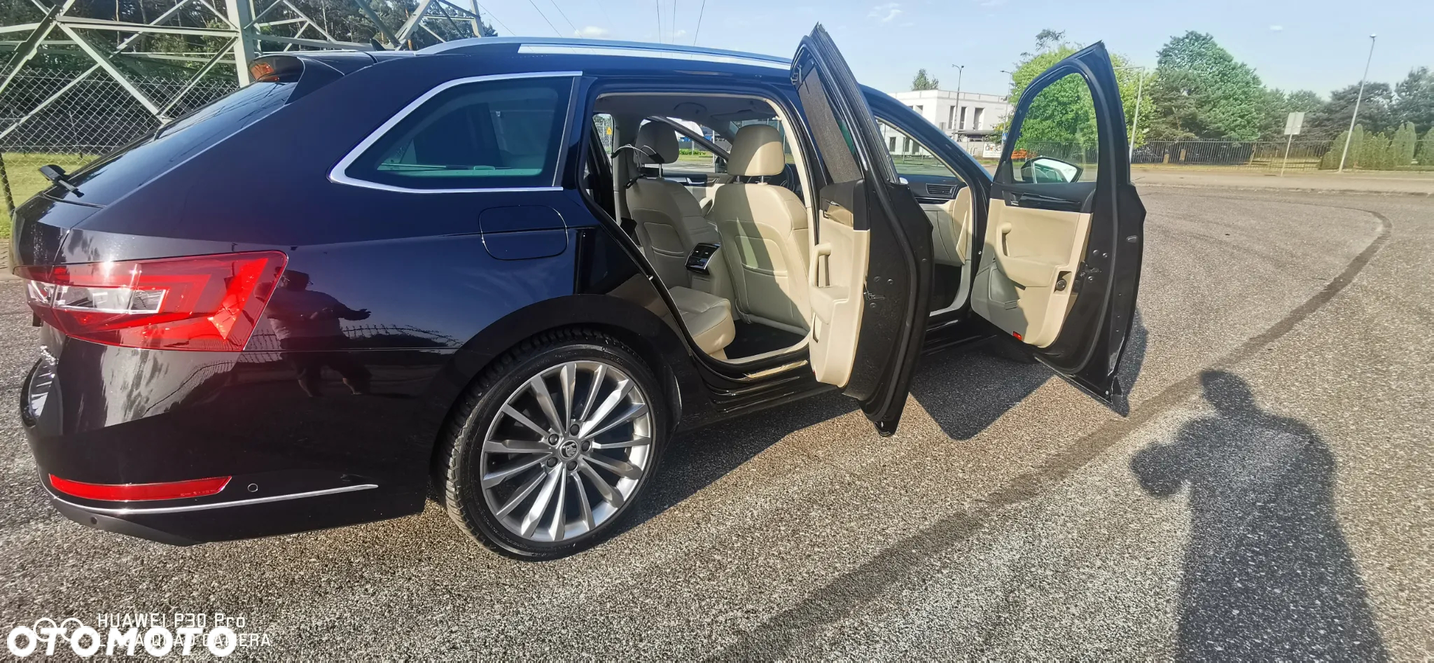 Skoda Superb 2.0 TDI 4x4 L&K DSG - 10