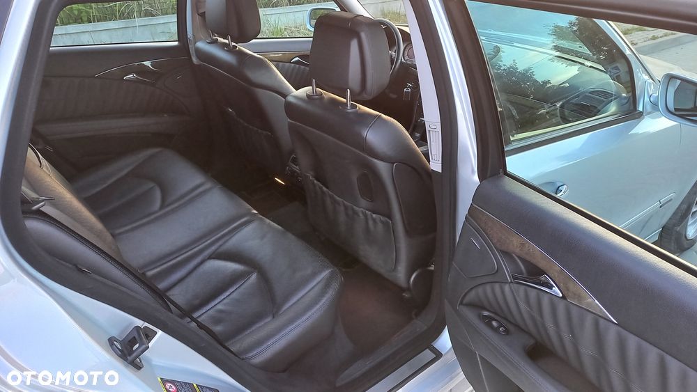 Mercedes-Benz Klasa E 320 CDI 7G-TRONIC Avantgarde DPF - 14
