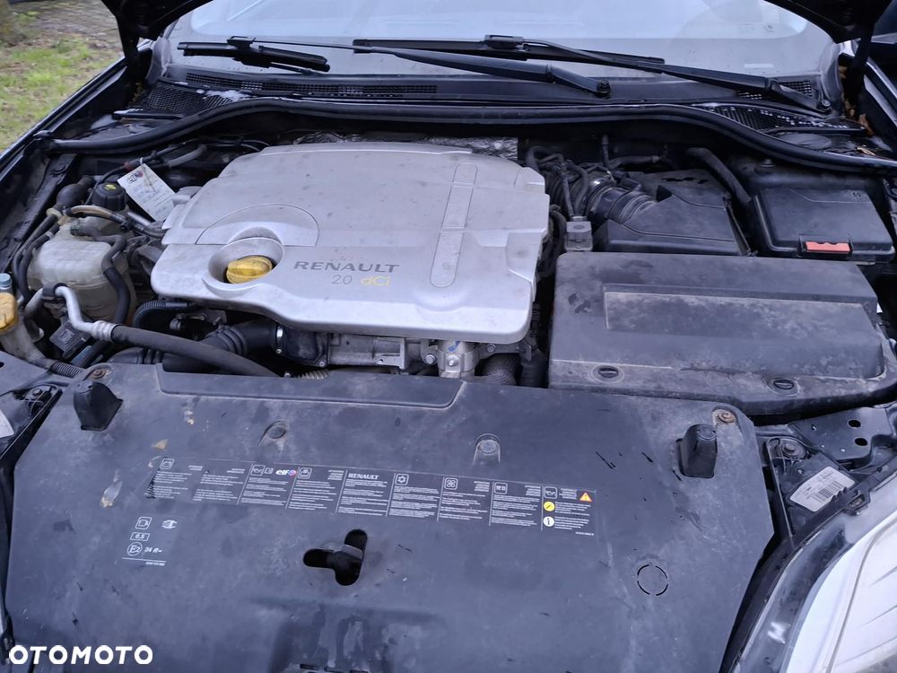 Renault Laguna dCi 150 FAP Bose - 10