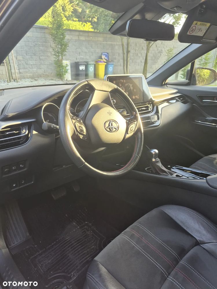Toyota C-HR - 14
