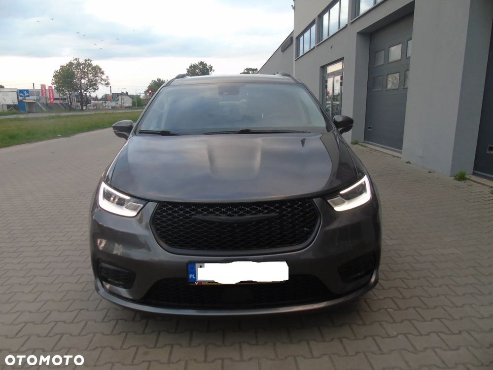 Chrysler Pacifica - 6
