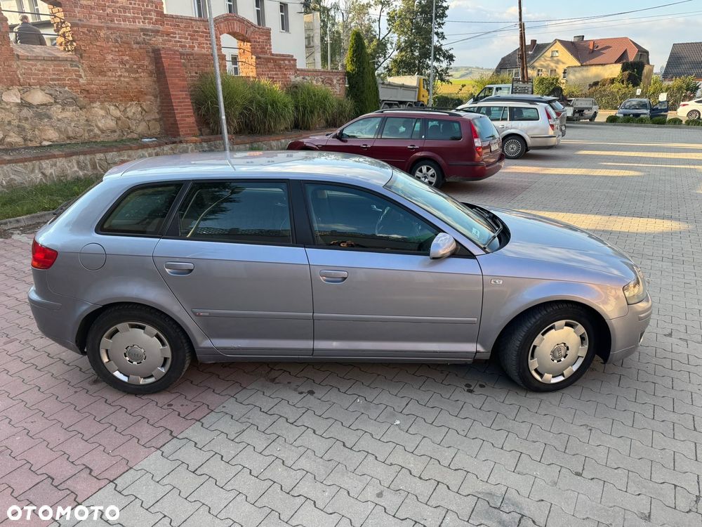 Audi A3 Sportback - 5