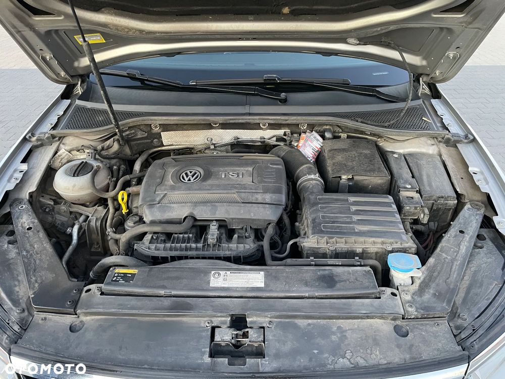 Volkswagen Passat 1.8 TSI BMT Highline - 29