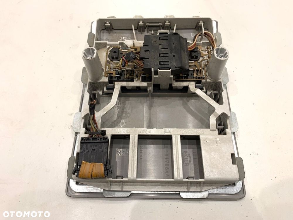 LAMPA SUFITOWA  OPEL ZAFIRA / ZAFIRA FAMILY B (A05) 2005 - 2019 1.9 CDTI VAN (M75) 110 kW [150 KM] - 3