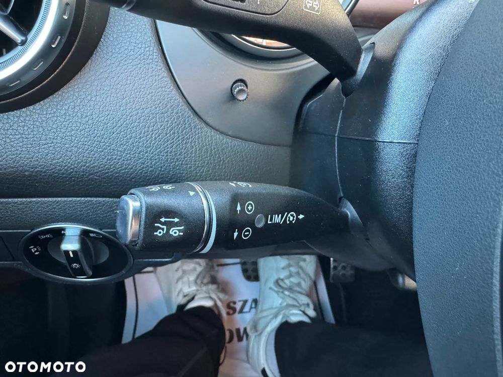 Mercedes-Benz GLA 250 4Matic 7G-DCT AMG Line - 30