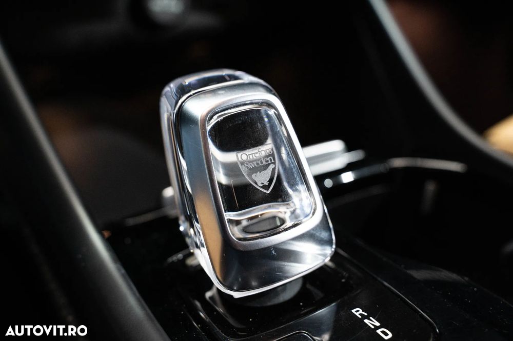 Volvo XC 40 T4 Recharge DKG Inscription - 16