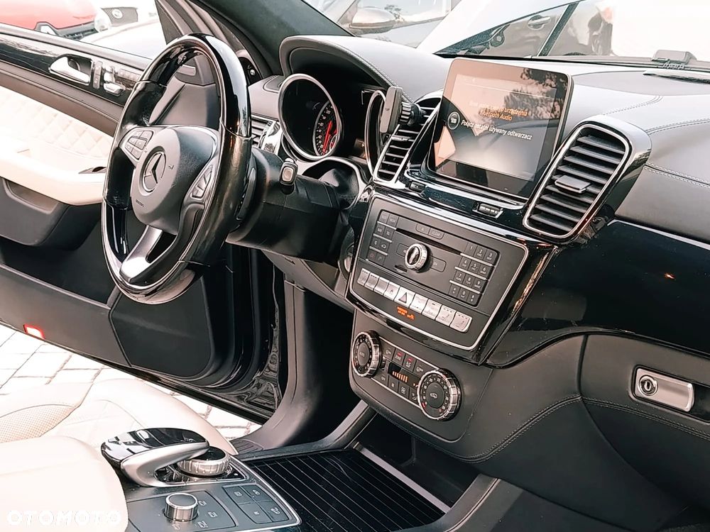 Mercedes-Benz GLE AMG 43 4-Matic - 17