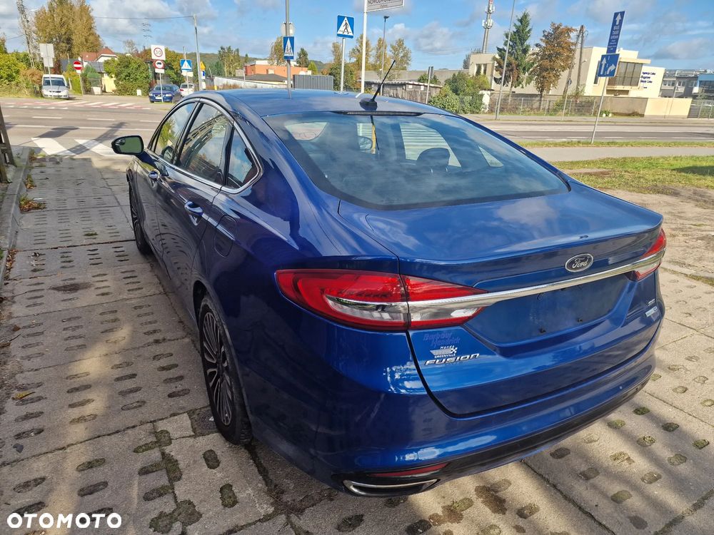 Ford Fusion 2.0 EcoBoost Titanium - 13