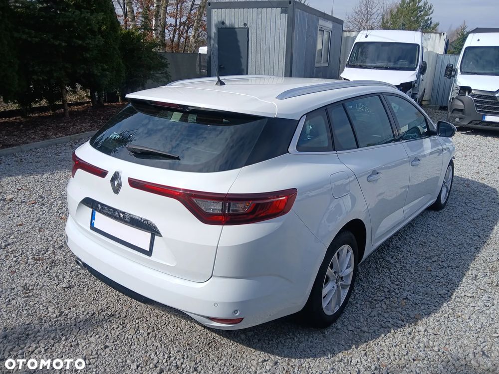 Renault Megane 1.5 Blue dCi Intens - 4