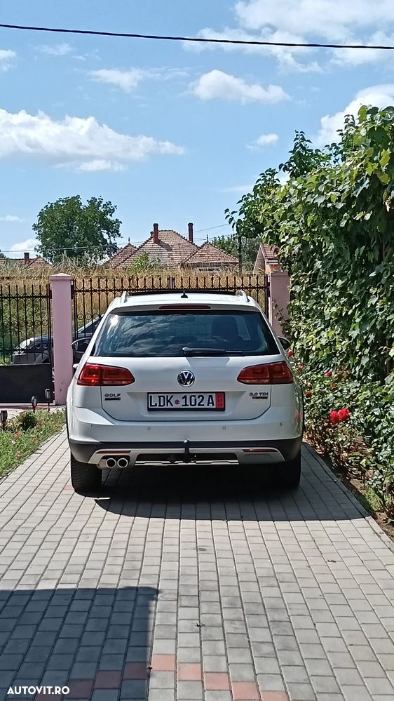 Volkswagen Golf - 18
