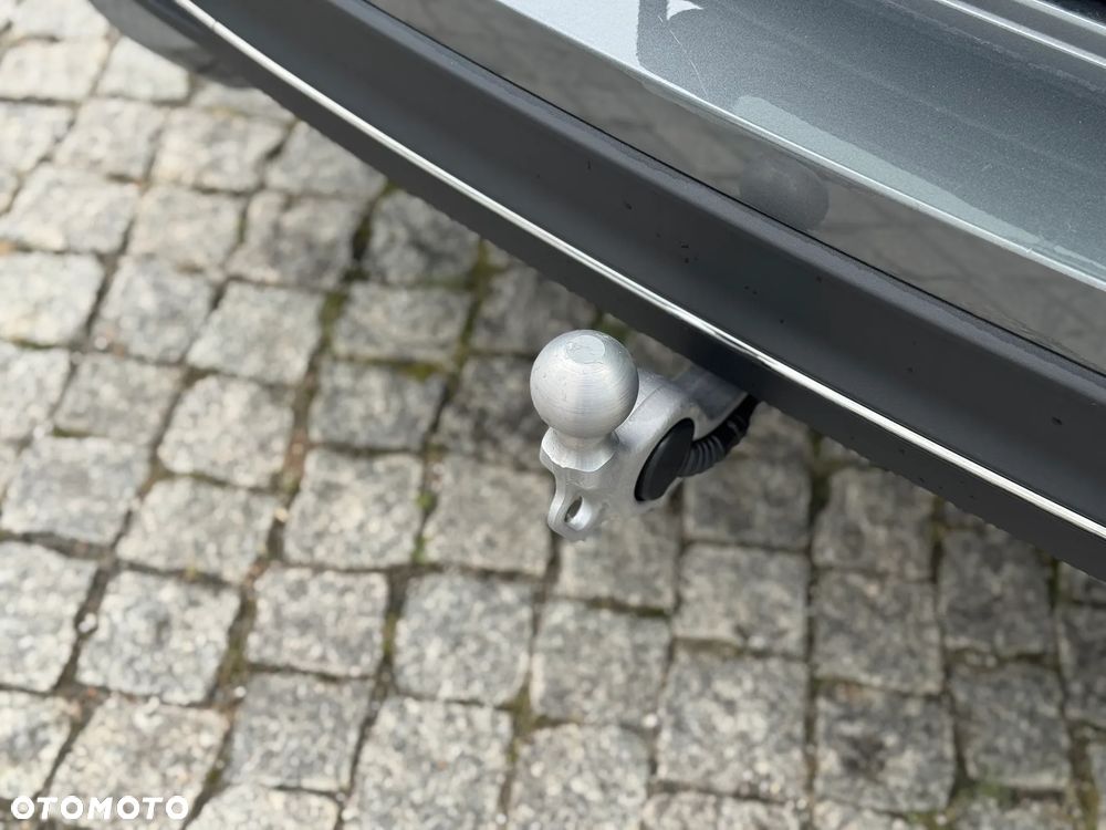 Volkswagen Passat Variant 2.0 TDI SCR Business Plus DSG - 30