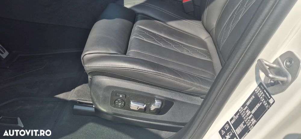 BMW X7 - 20