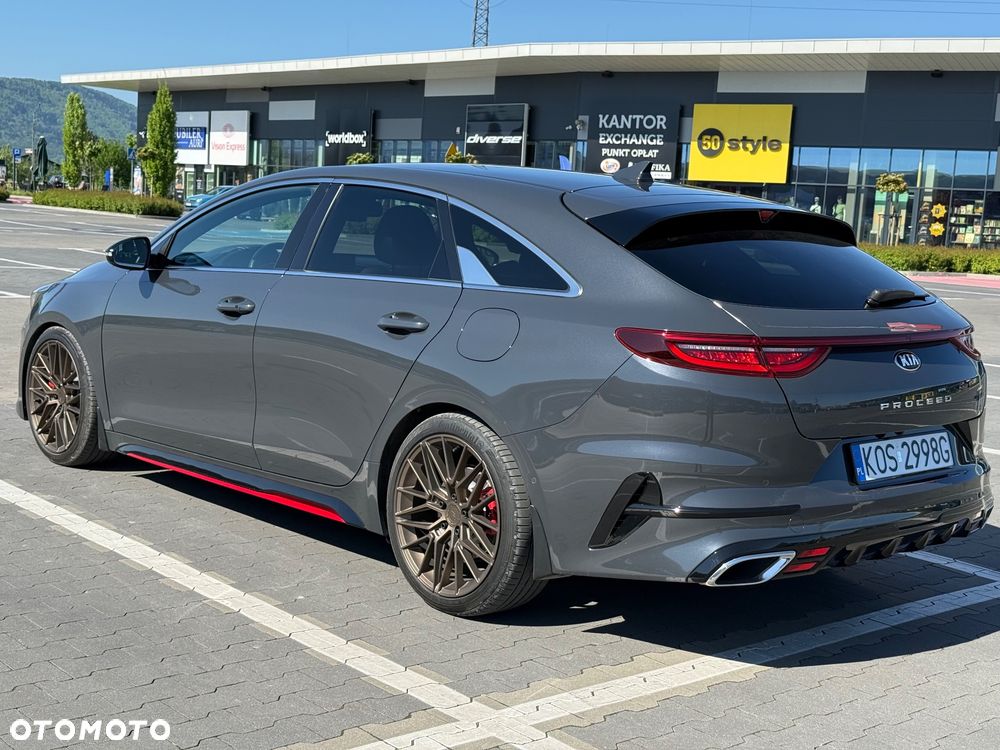 Kia ProCeed 1.6 T-GDI GT DCT - 5